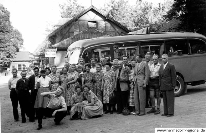 Ausflug der Kegler in den 1960er Jahren zur Rosstrappe nach Thale im Harz. Ganz rechts Kurt Schlegel, 3. von rechts Erich Buchmann